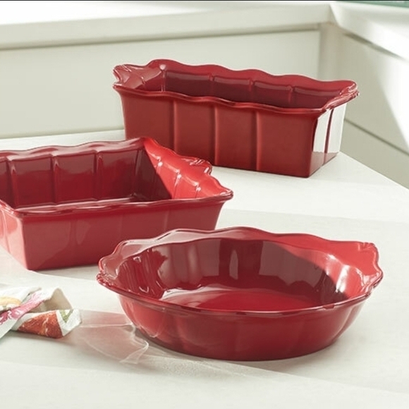 Red Ceramic Bakeware Set - Picture 2 of 2